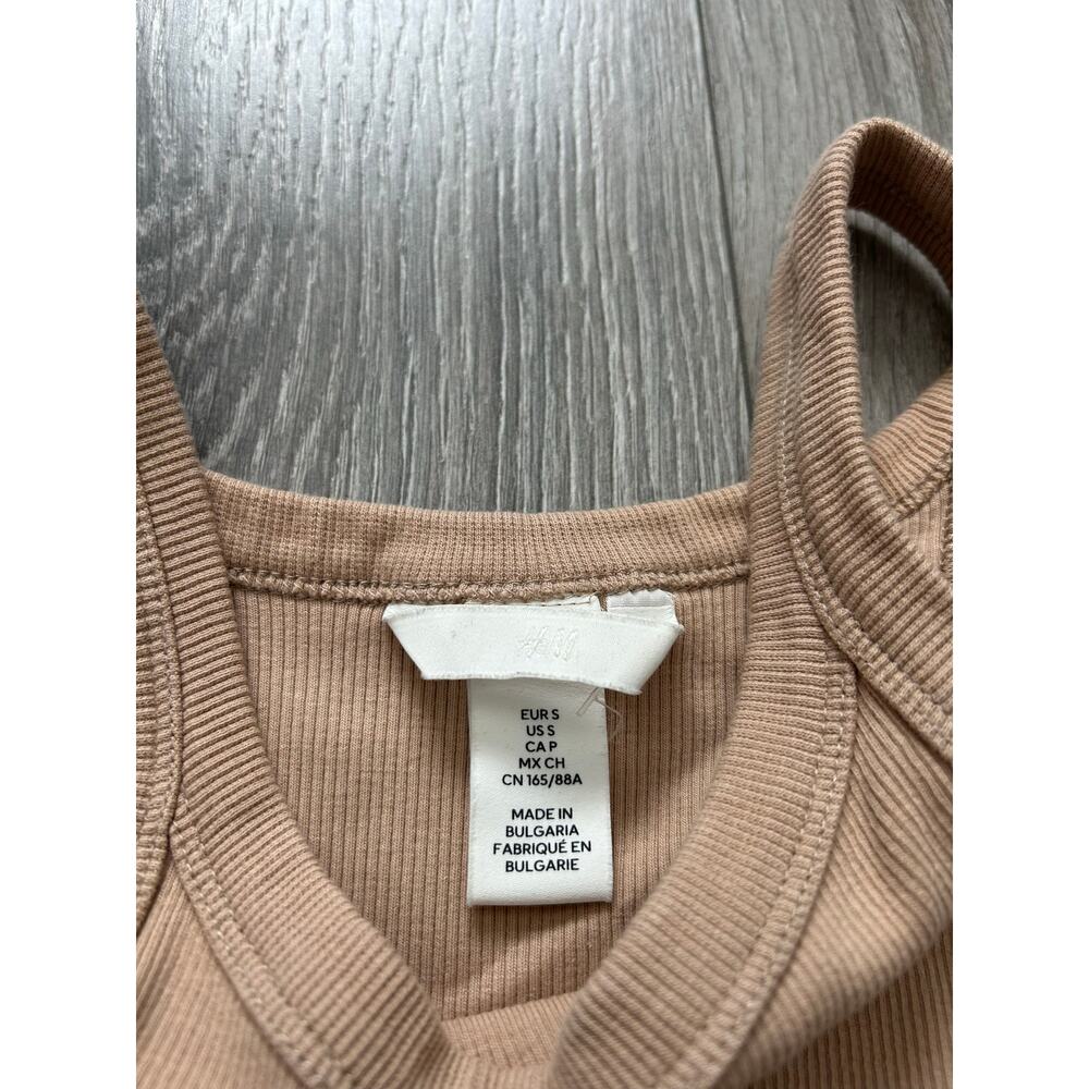 Women’s Ribbed Tank Top Size Small - Picture 3 of 4